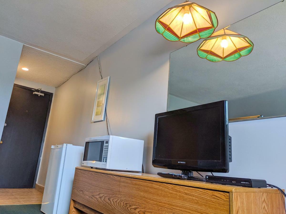 Skyline Motel Fredericton Ngoại thất bức ảnh